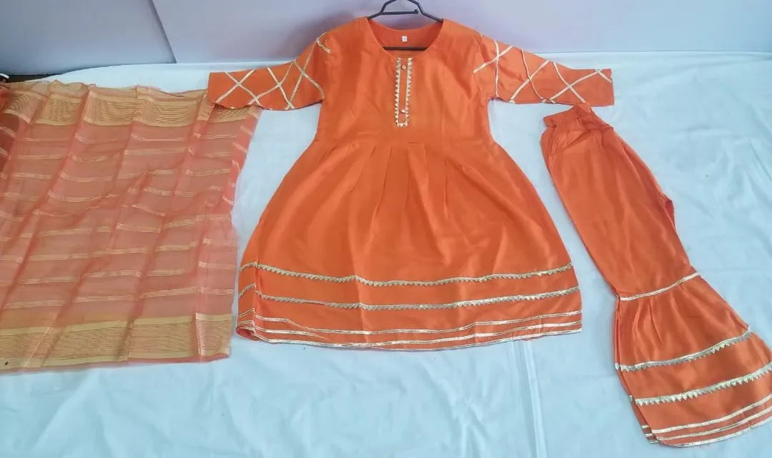 Girls Lawn 3Pcs Set