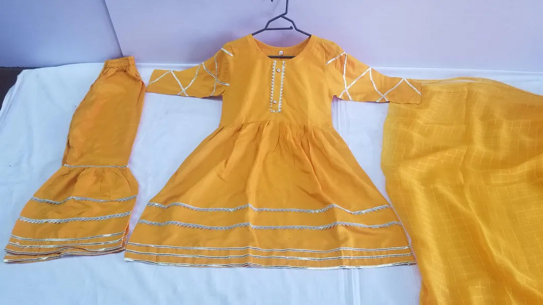 Girls Lawn 3Pcs Set